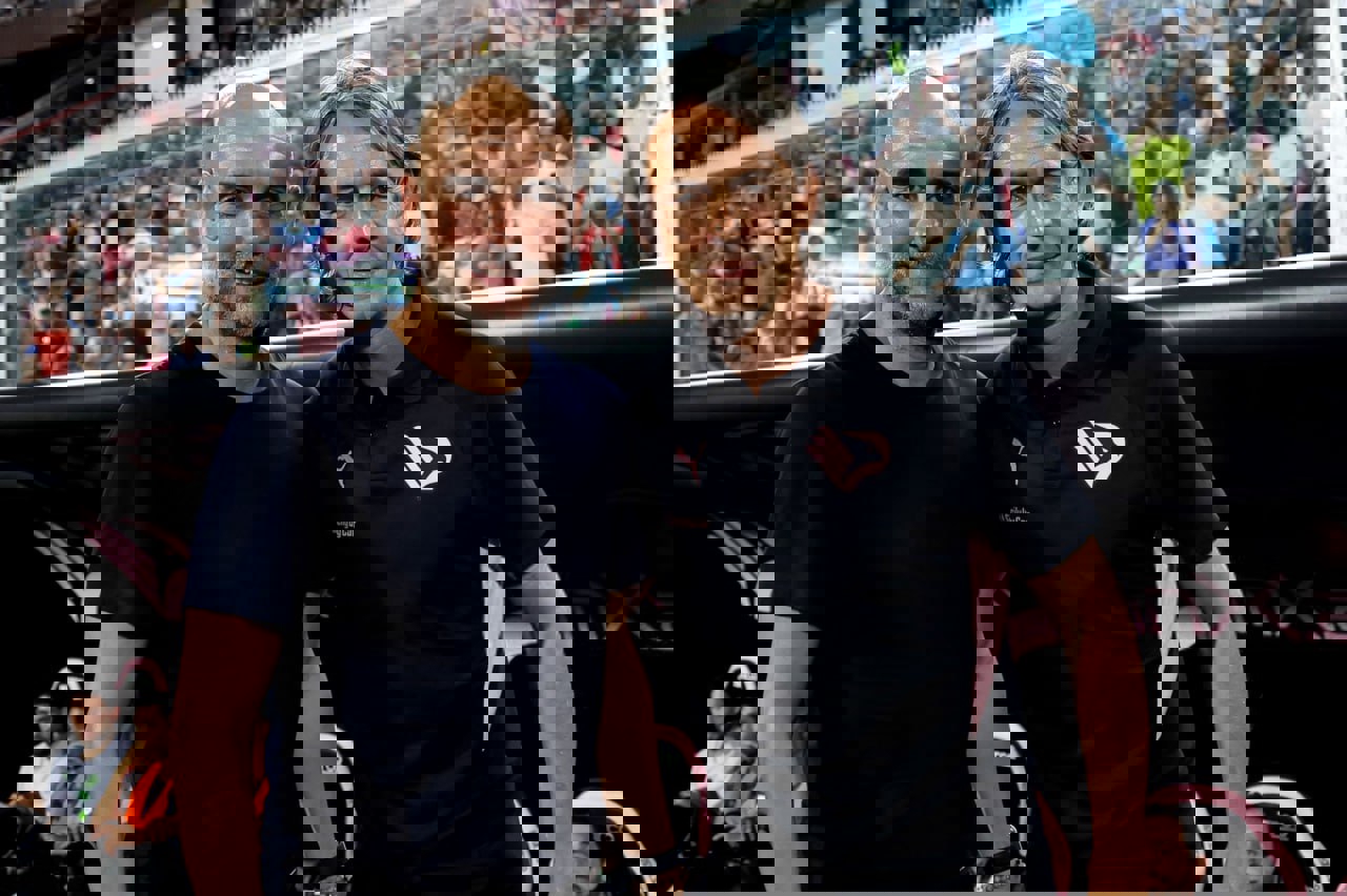 2215240