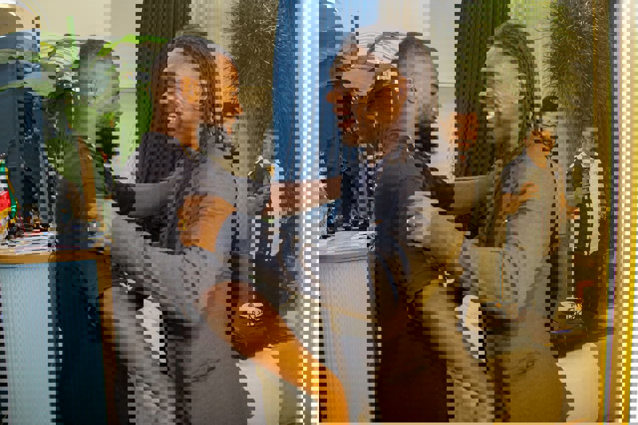 2215353