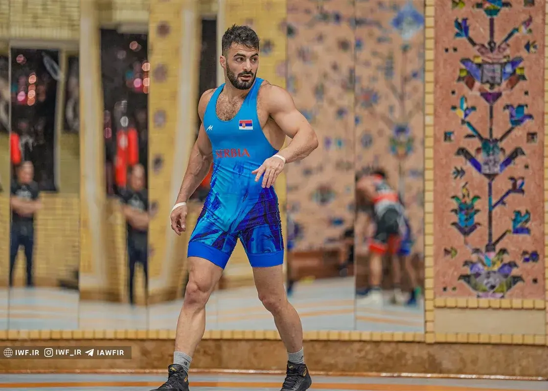 مهمان غیرمنتظره تمرین ستاره های فرنگی (عکس)