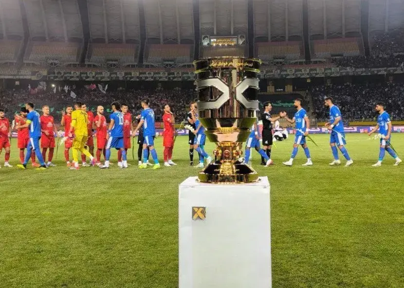 گزارش زنده: استقلال 0 – تراکتور 0