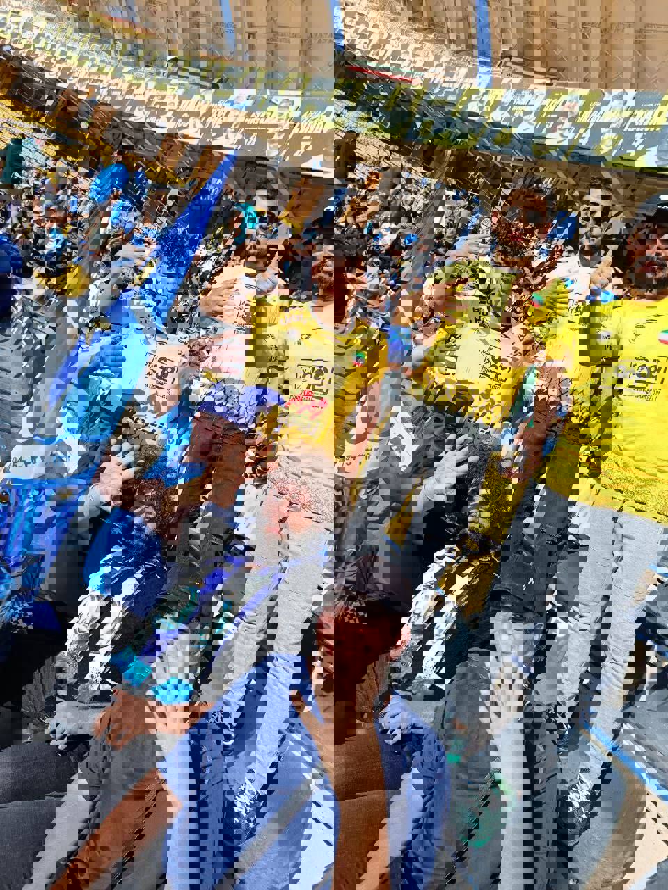 2215702