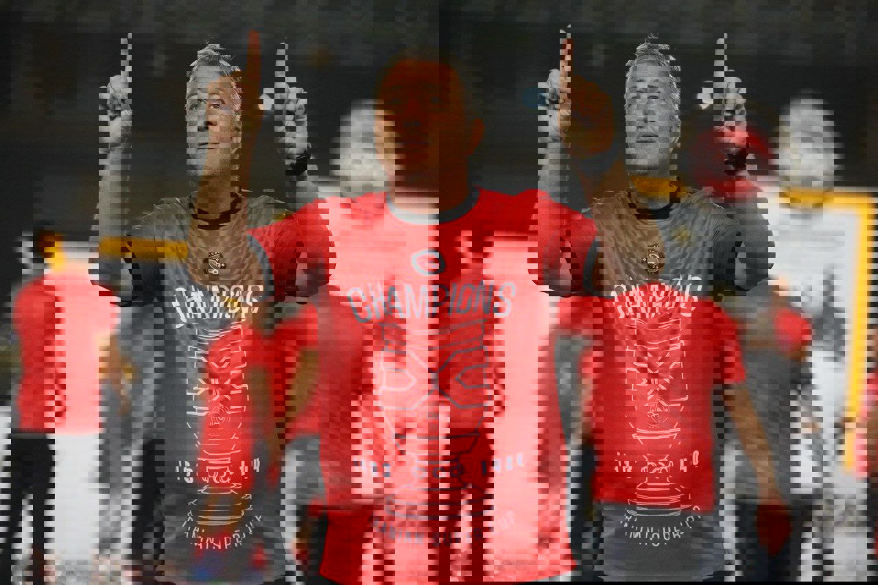 2215948
