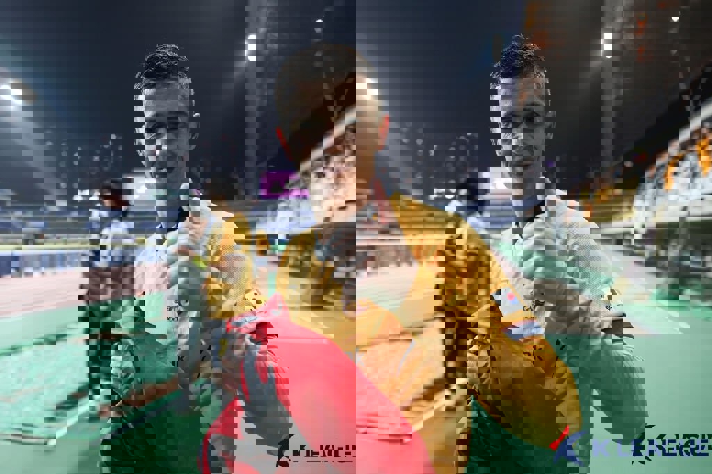2215958