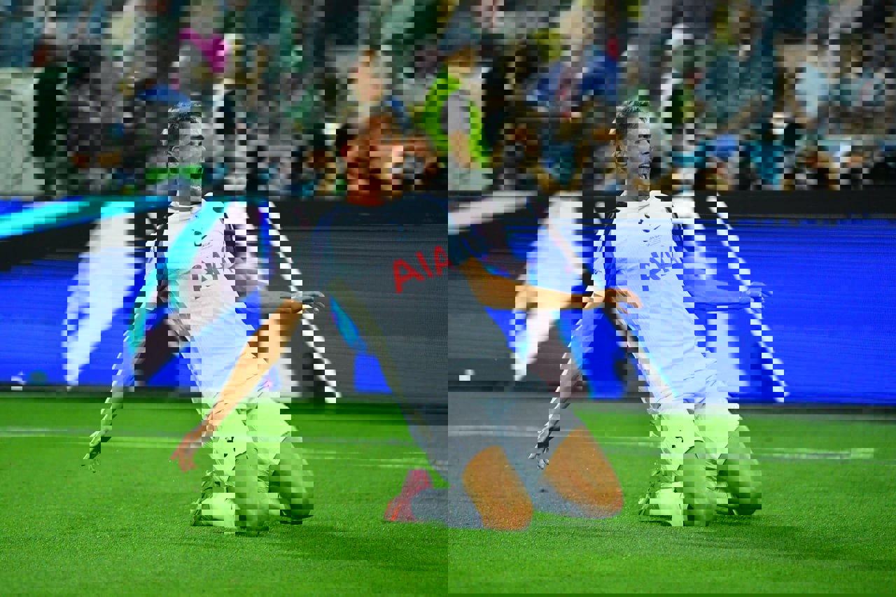 2216332