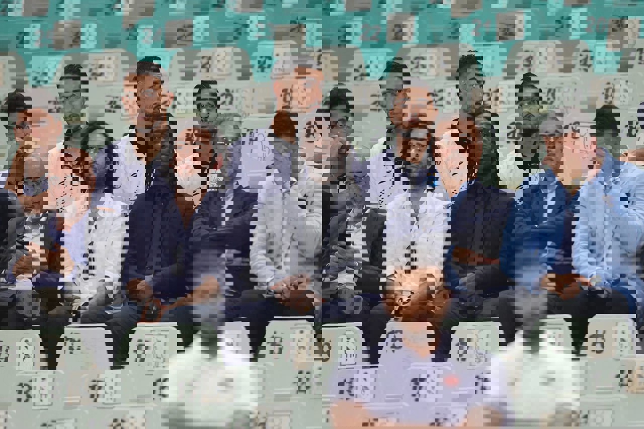 2216149
