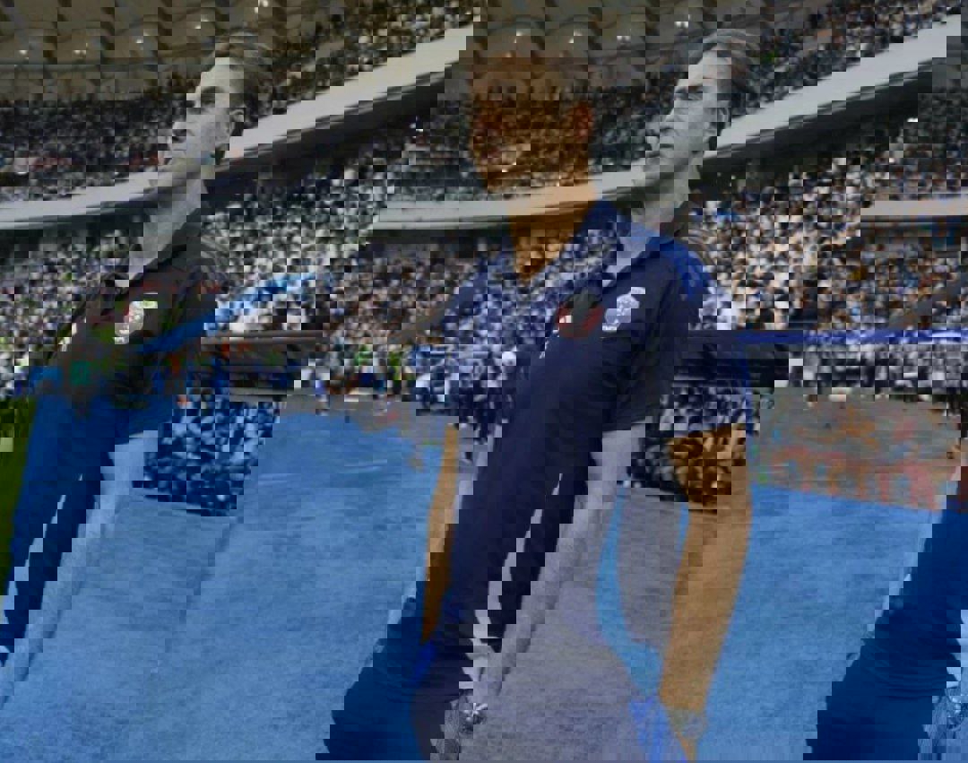 2216195