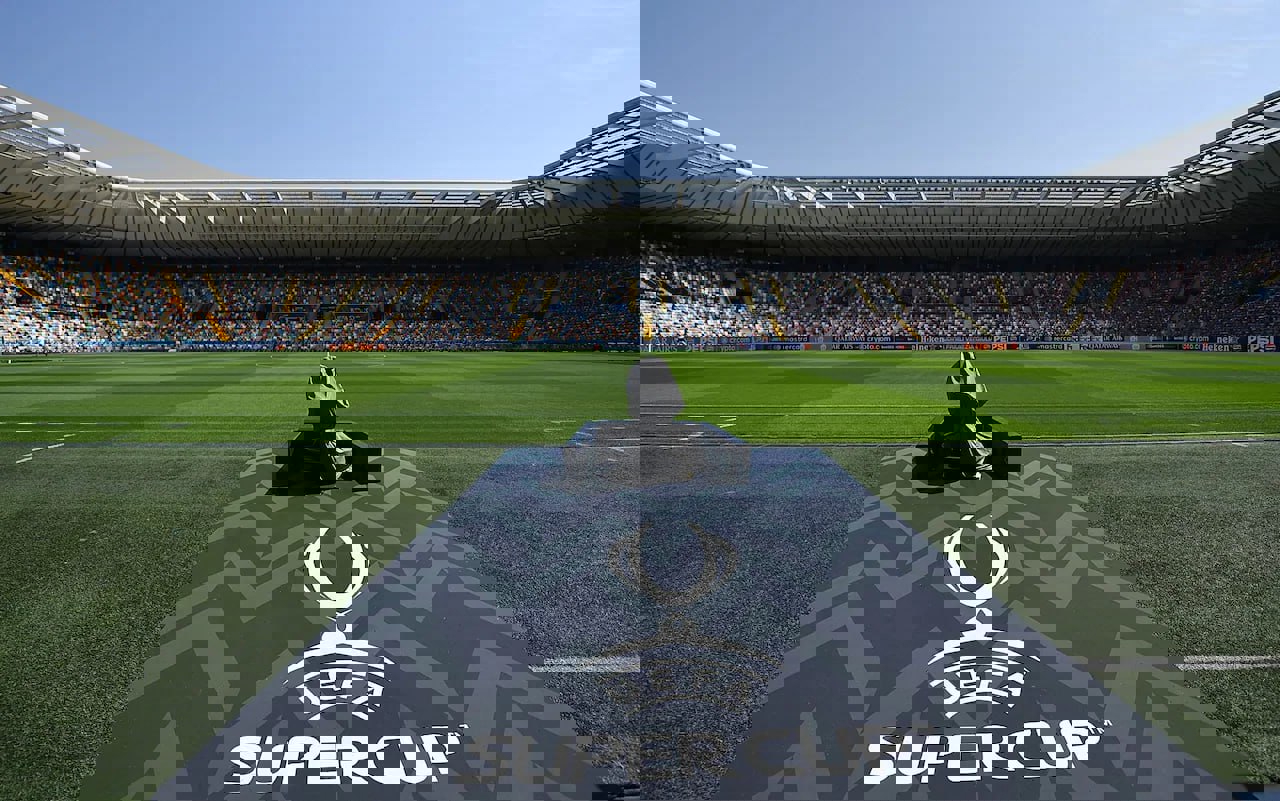 2216272