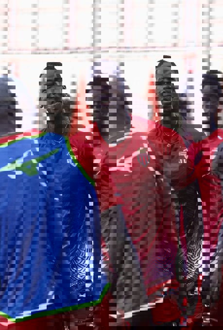 2216472