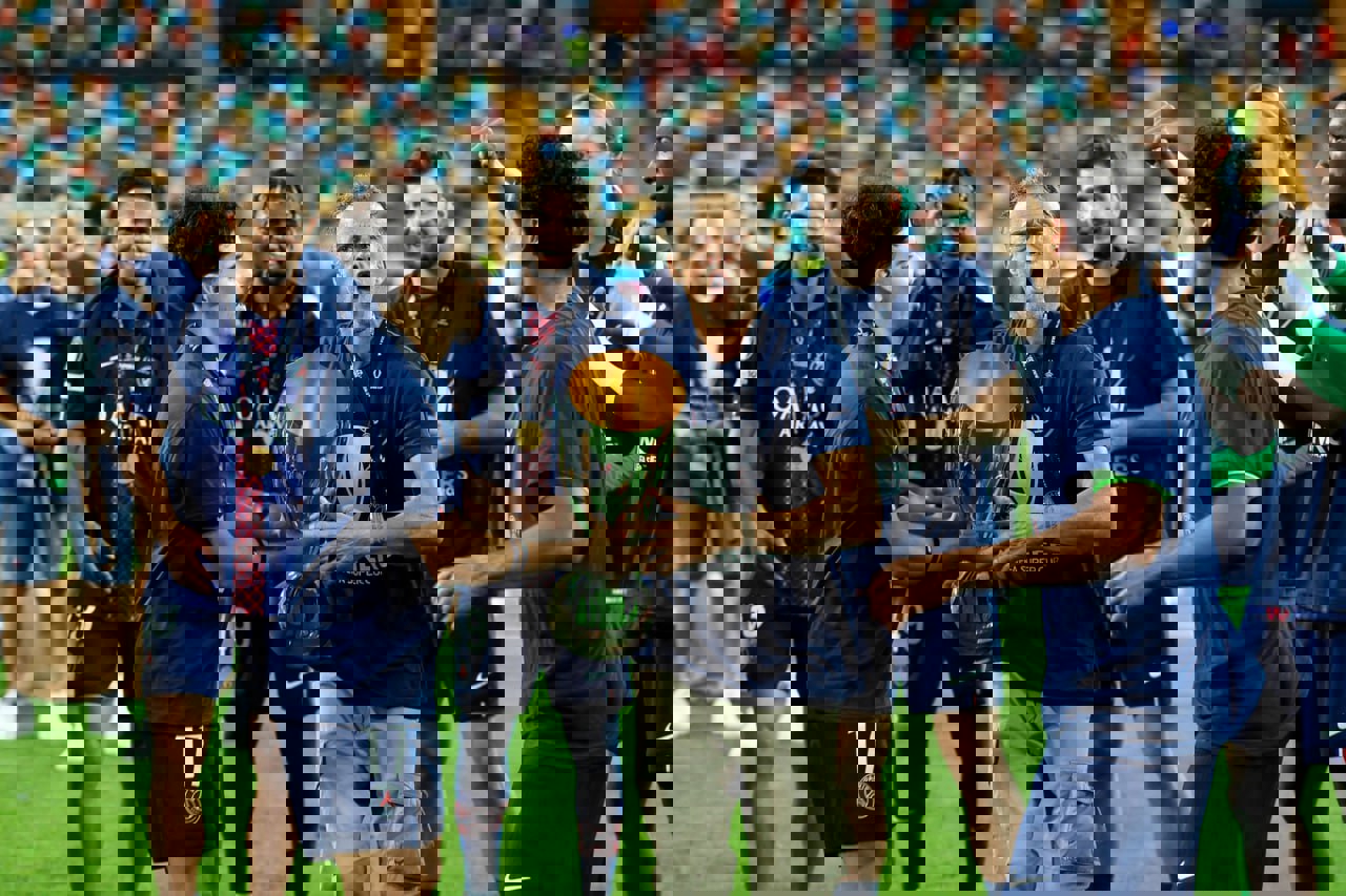 2216367