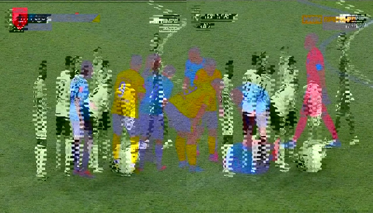 2216584