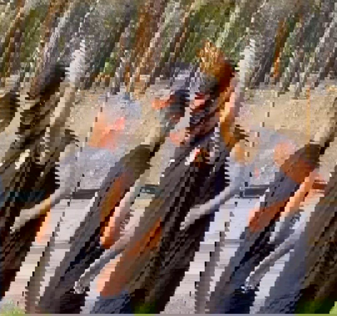 2216637