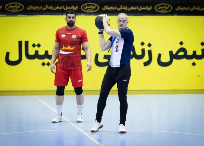 بازگشت سرمربی اسپانیایی تیم ملی به تهران