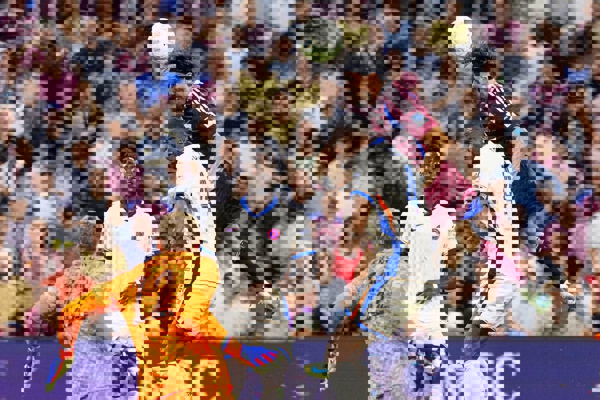 2216850