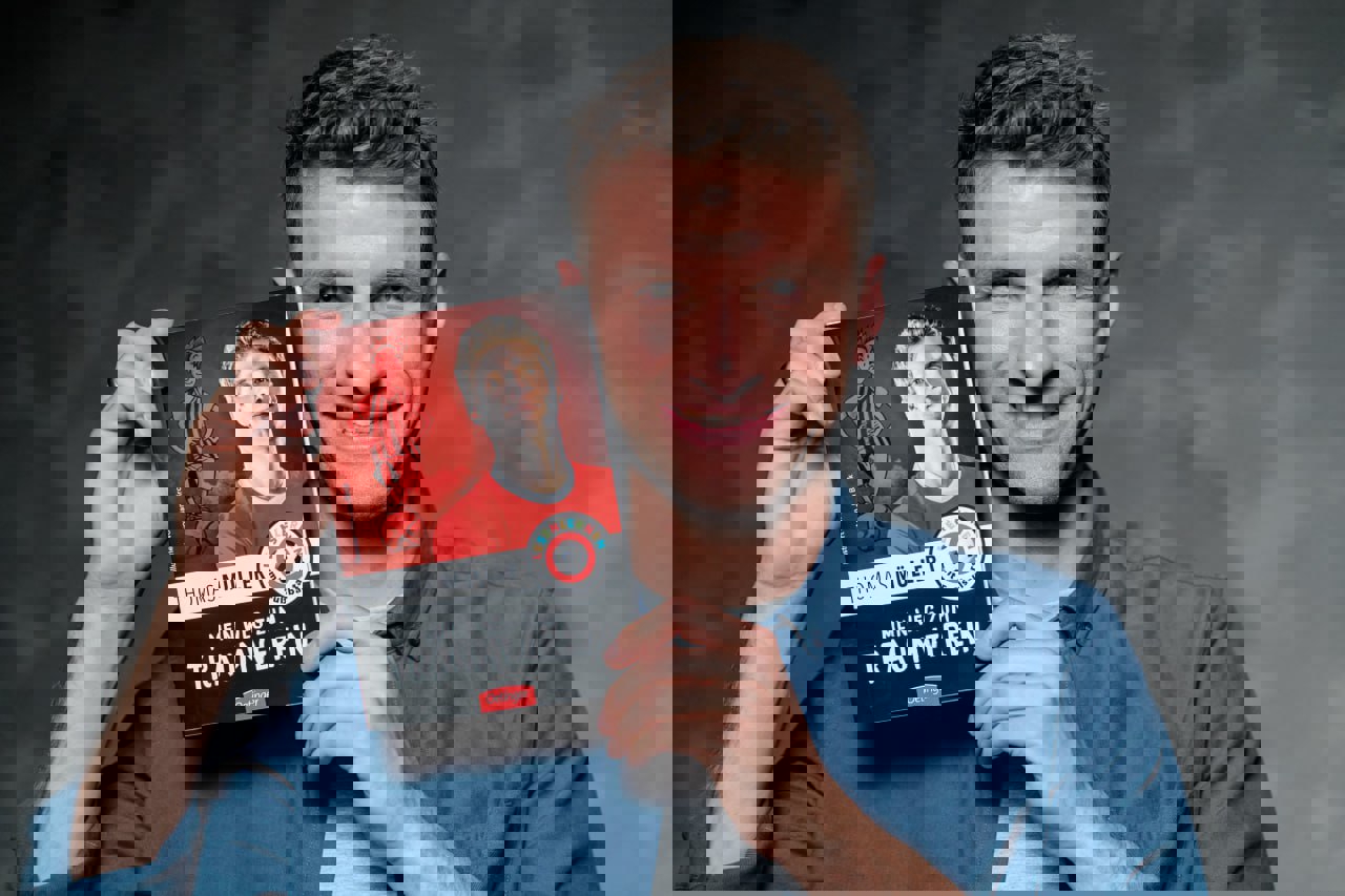 2217208