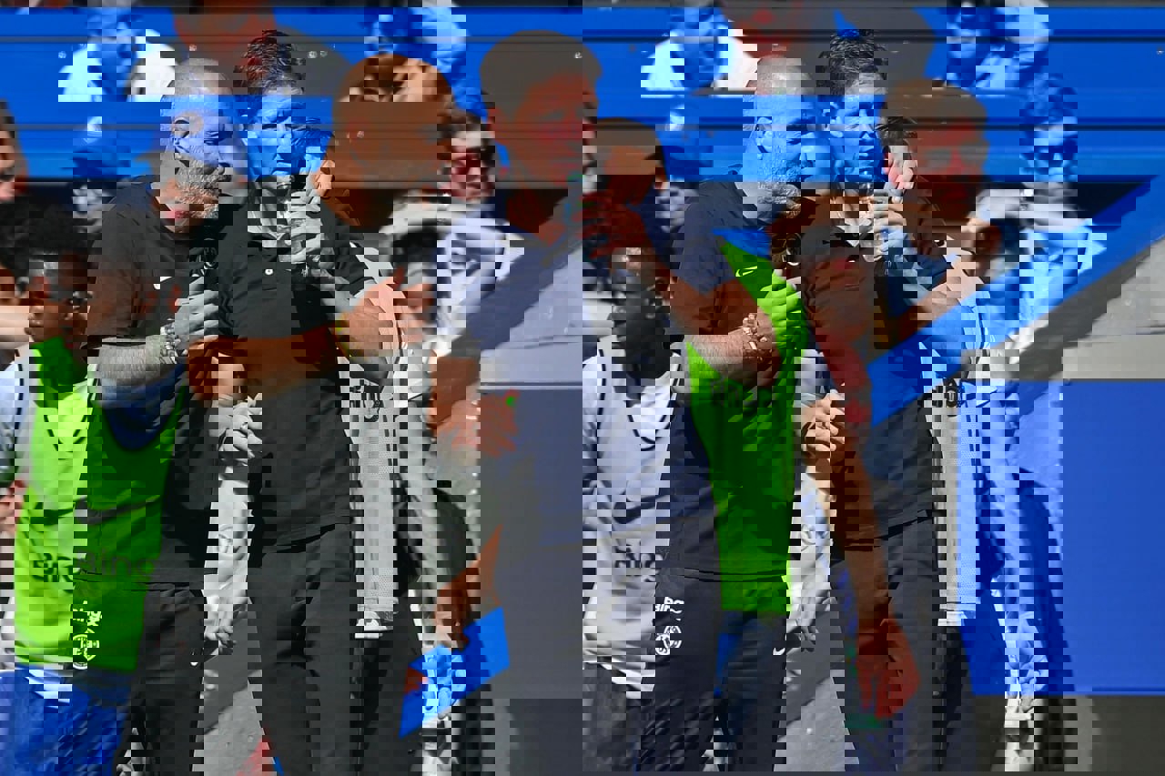 2217304