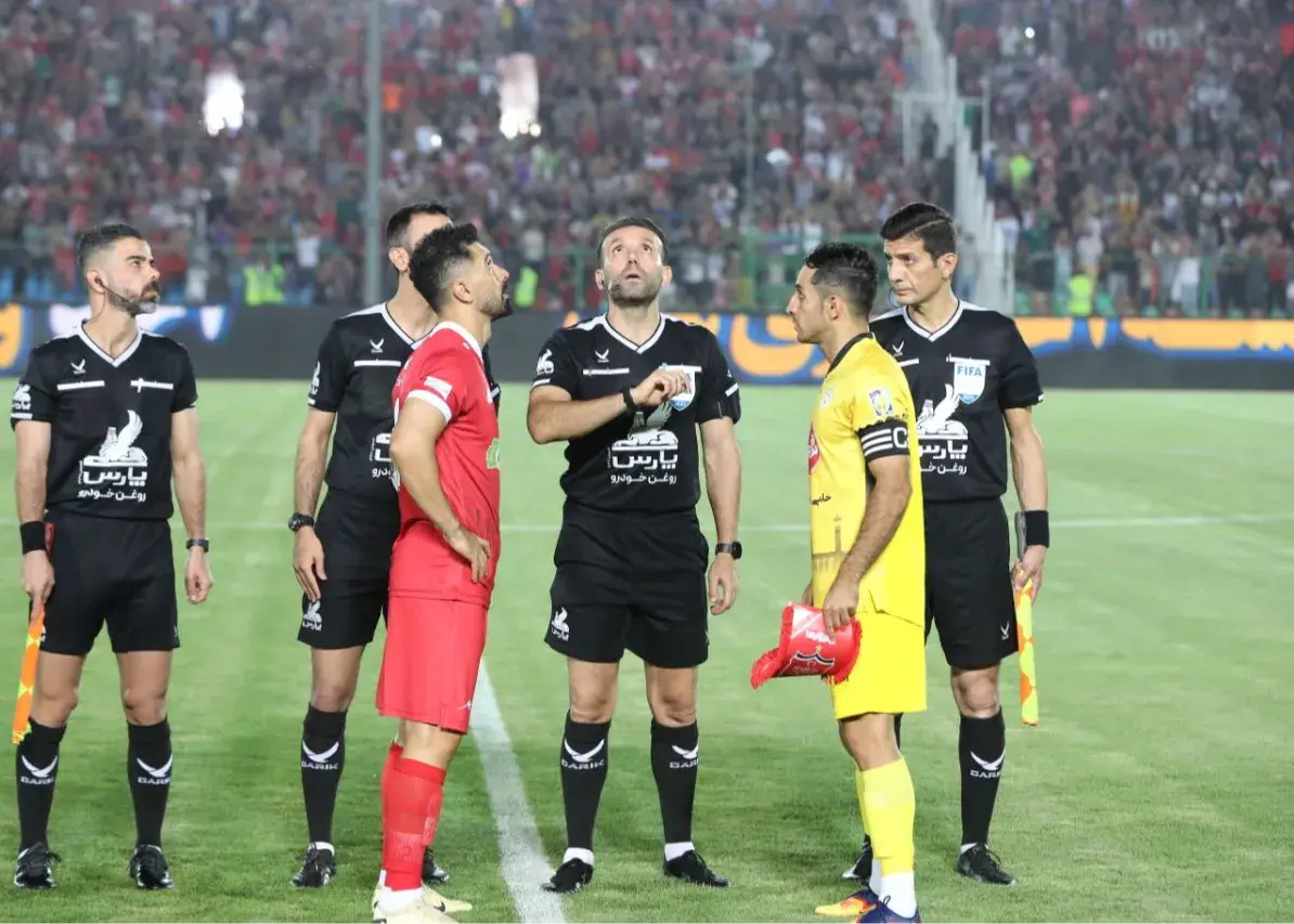کارشناسی مشکوک به پنالتی پرسپولیس – فجر