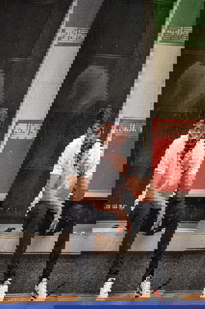 2217573