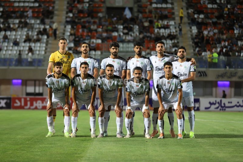 رونمایی از 11 منتخب حسینی در خانه