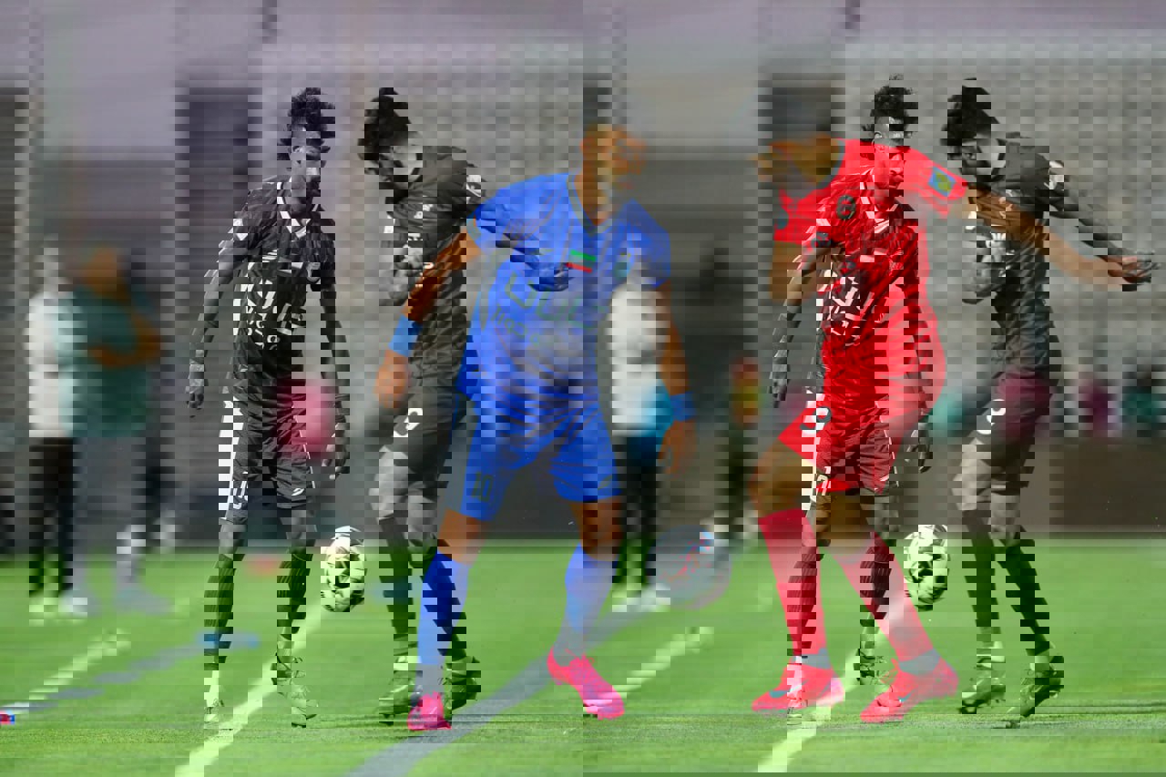 2218023