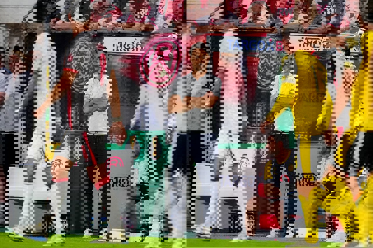 2217708