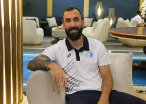 روزبه با درد وحشتناک همراه استقلال (عکس)