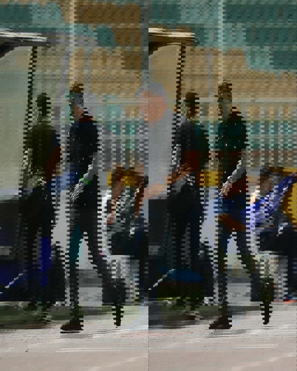 2218047