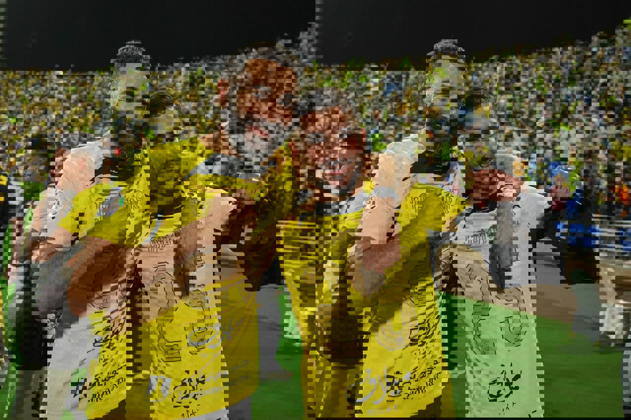 2218356