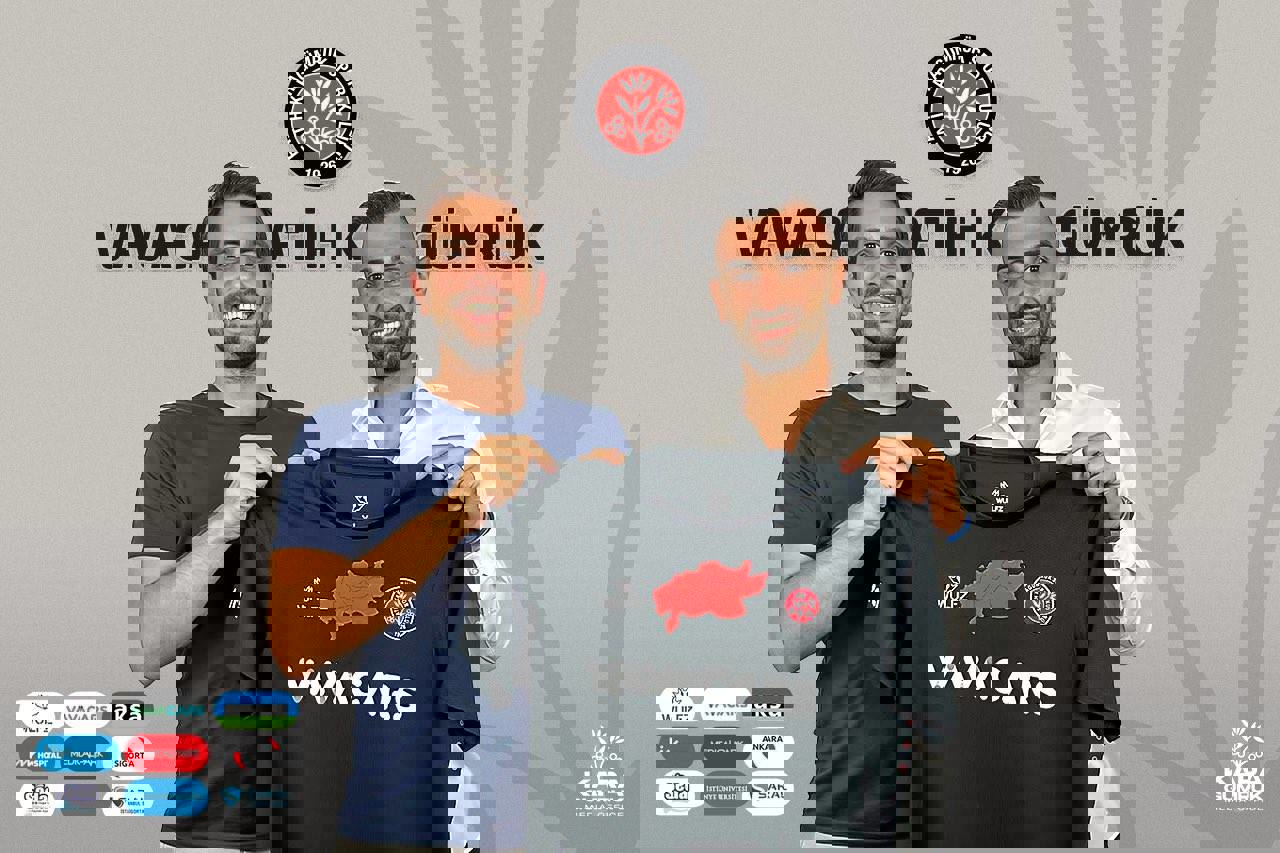 2218135