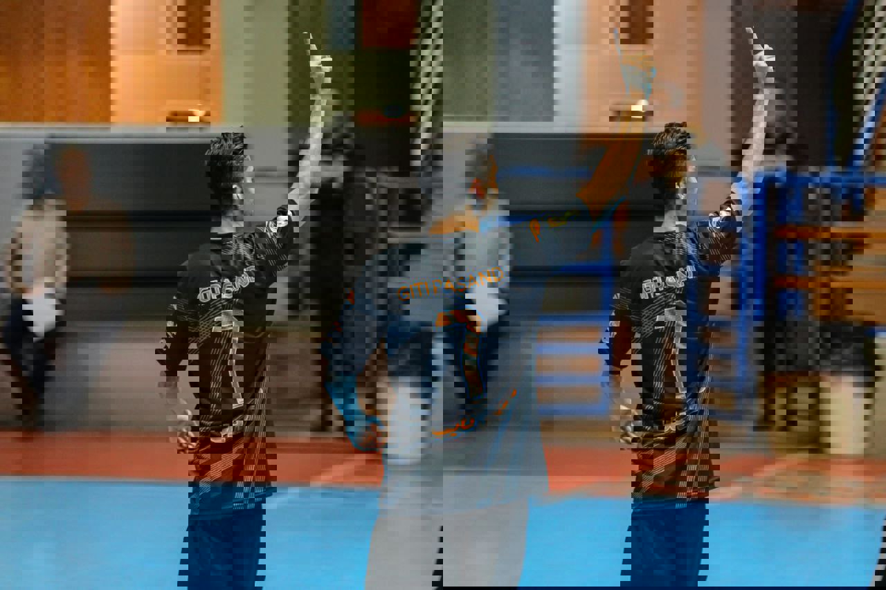 2218197