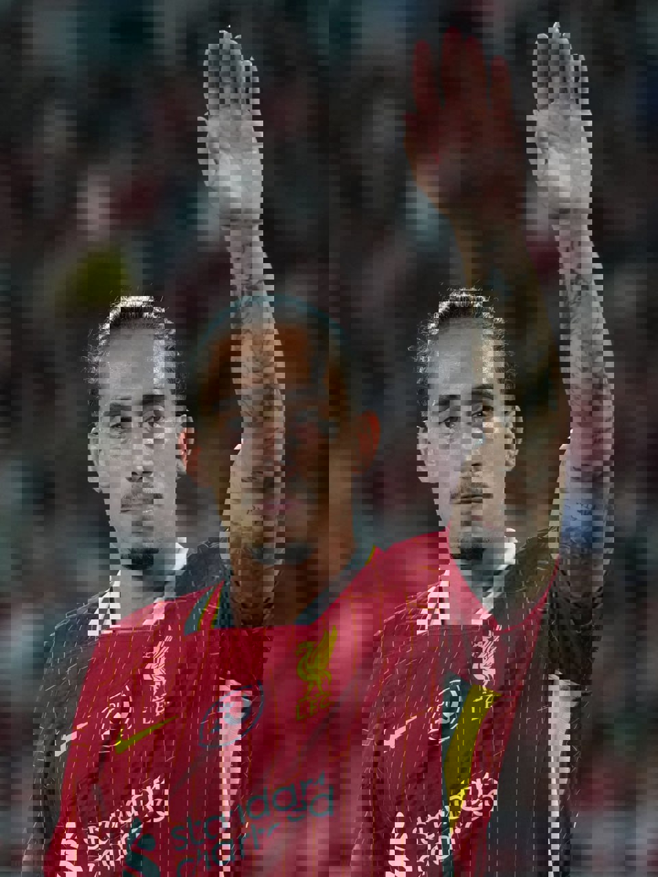 2218320