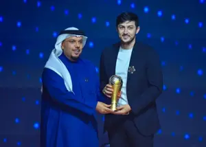 آزمون کاندیدای عنوان مرد سال فوتبال آسیا شد