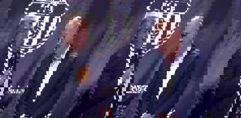 2218703