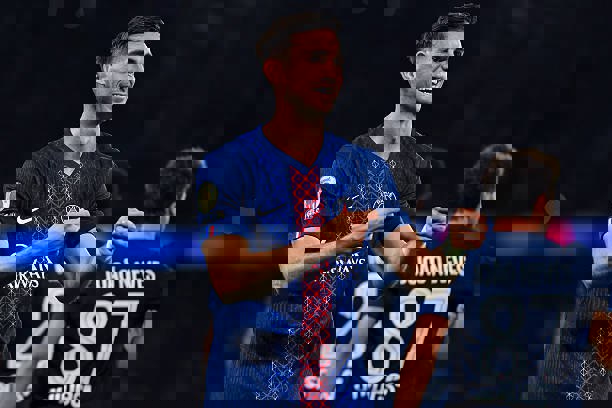 2218749
