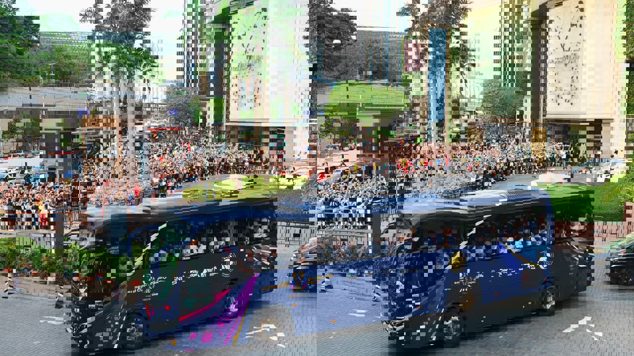 2218866