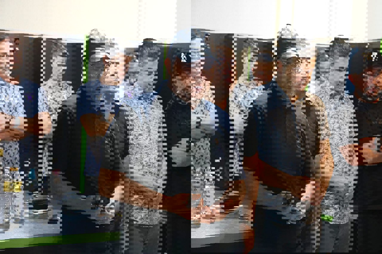 2218839