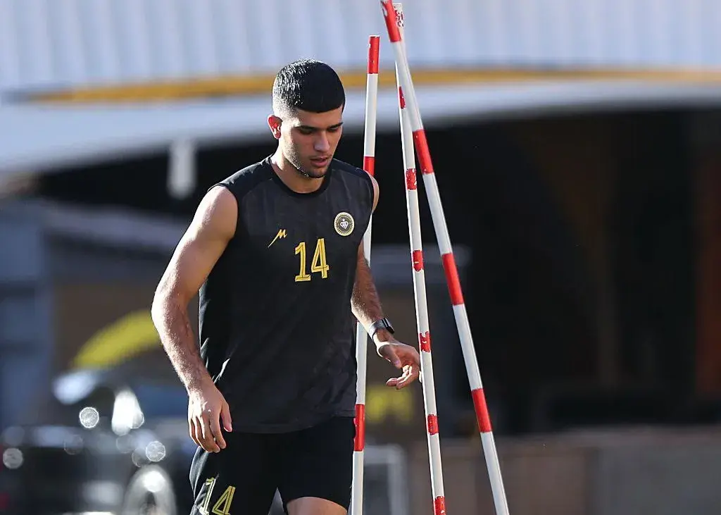 سپاهان برای پرسپولیس به نقش جهان رفت