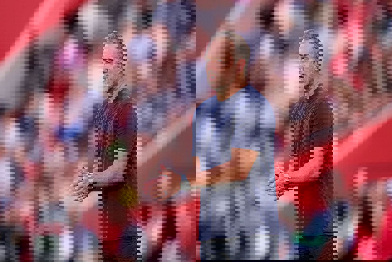 2219041