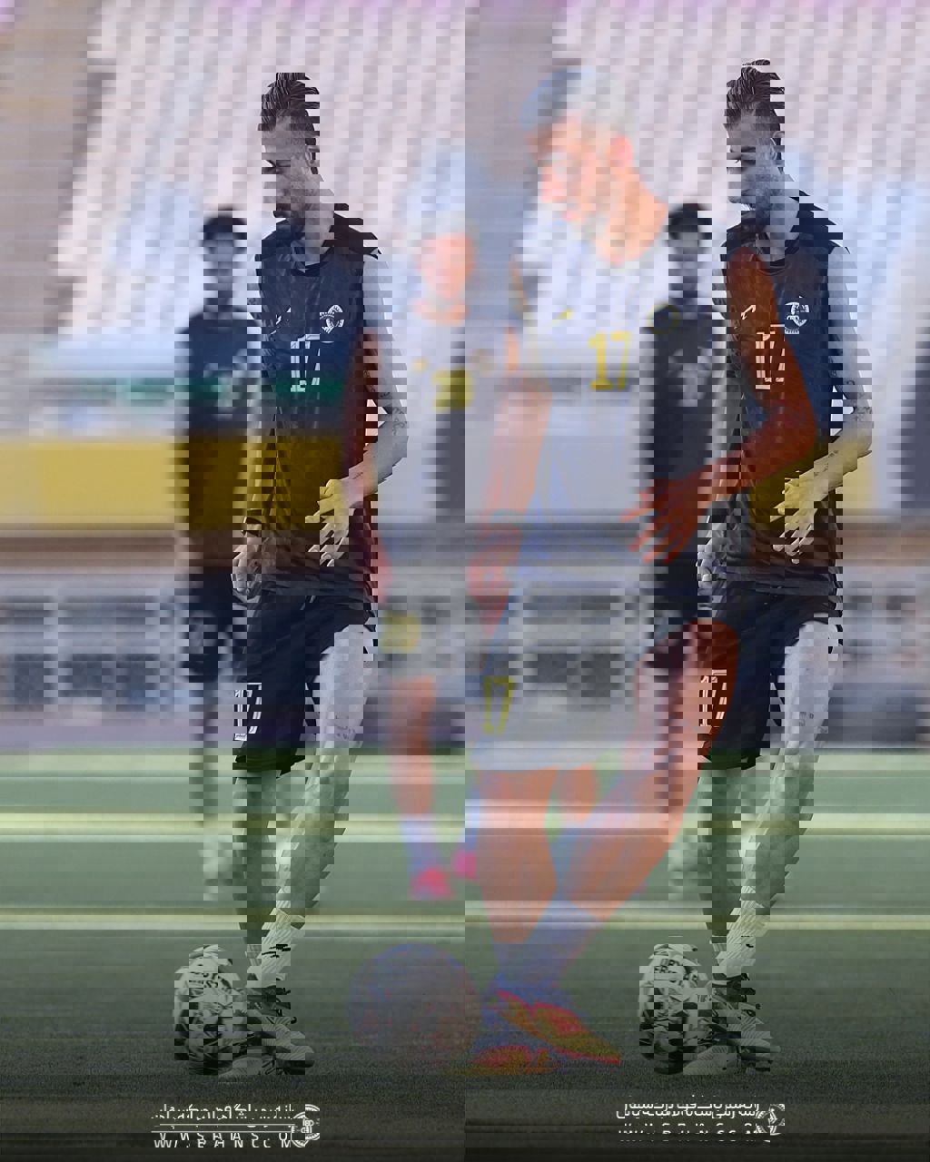 2218990