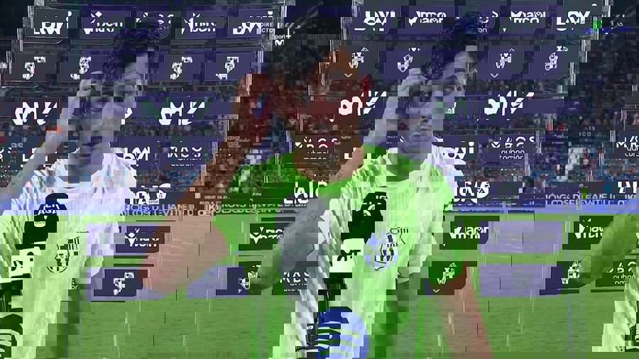 2219102