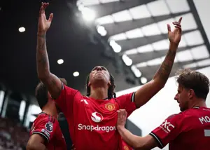 اگر مگویر از منچستریونایتد برود ناراحت میشوم!