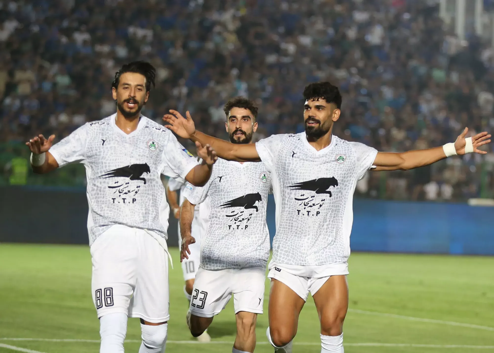 گلزن ذوب‌آهن: استقلالی‌ها مرا ببخشند