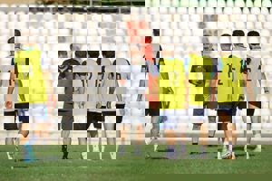 لغو بازی لیگ یکی بعد از چند ساعت جابجایی!