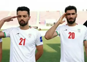 سلام نظامی تیم ایران با سرود ملی