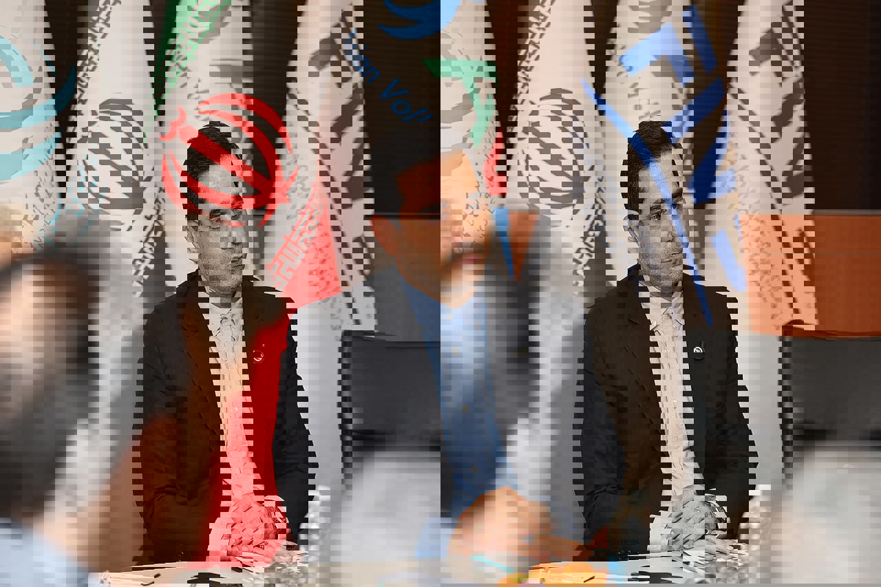 2220894