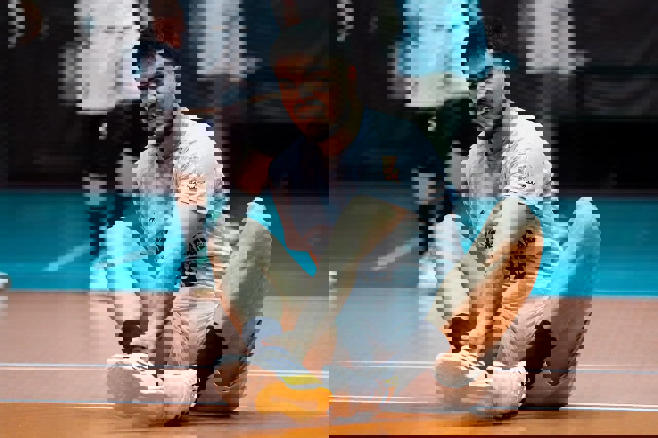 2220893