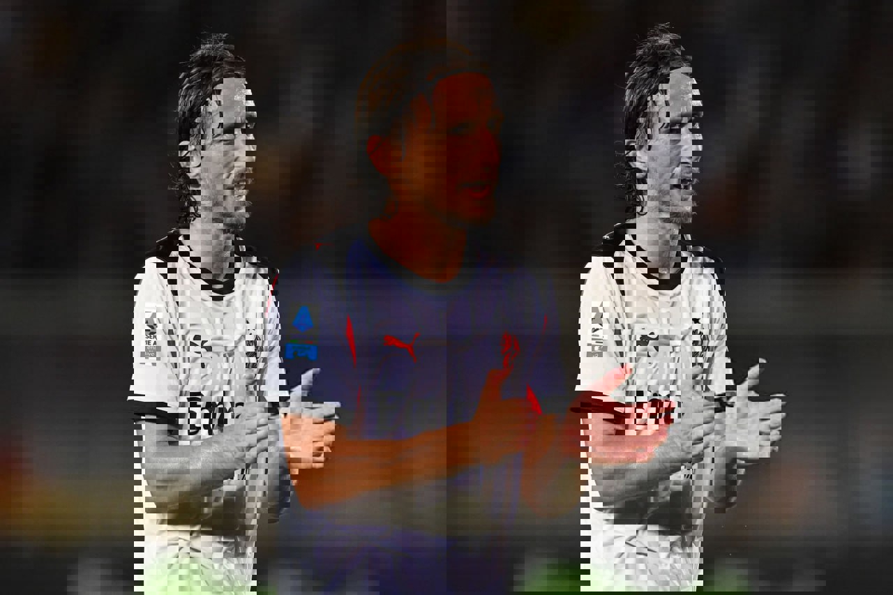 2221041