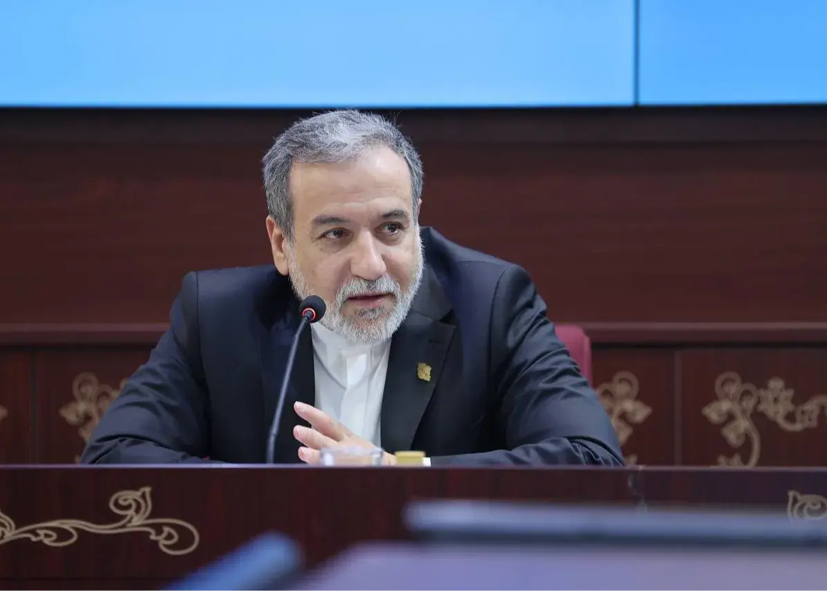 مکالمه دبیر و عراقچی درباره شخص ثالث