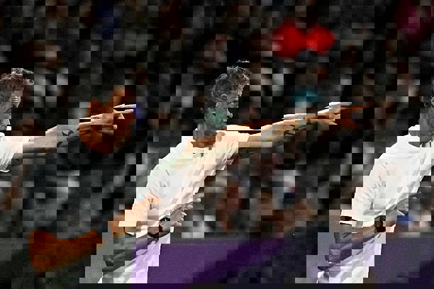 2221371