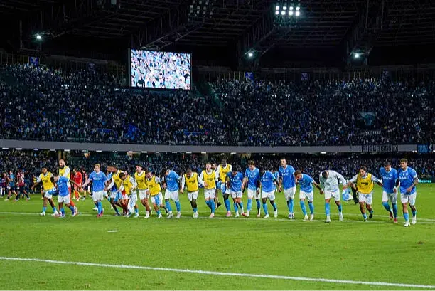 ناپولی 1-0 کالیاری: تیم کونته در گلزنی مشکل دارد