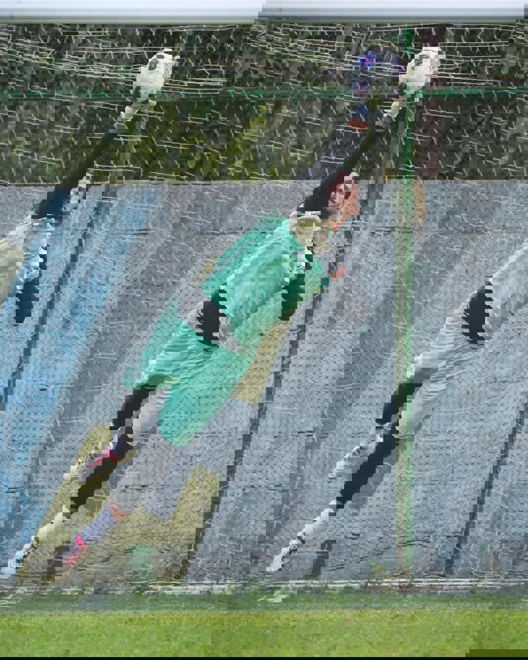 2221594